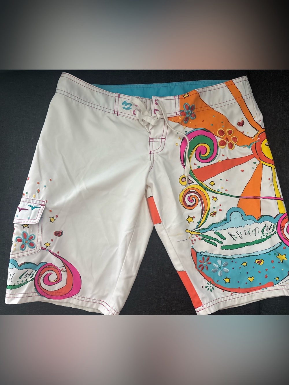 Billabong White Board Shorts with Turquoise Panel and Pink Stitching size 1 wome